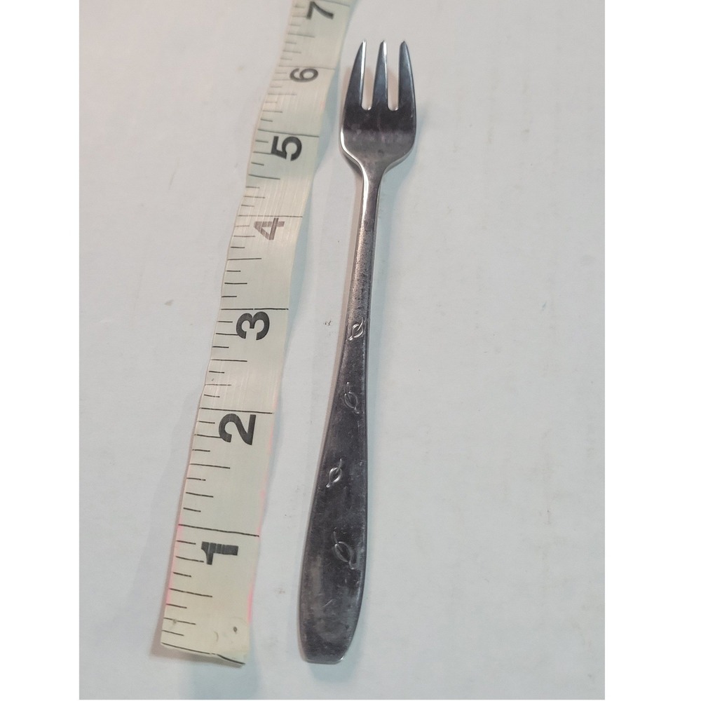 Wallace Stainless Steel Cocktail Seafood Fork 6โ Inch Etched Leaf Pattern MCM